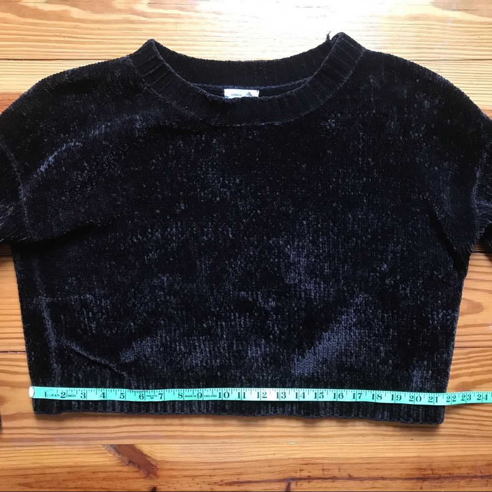 Urban Outfitters Black Chenille Cropped Sweater, S - Picture 12 of 12